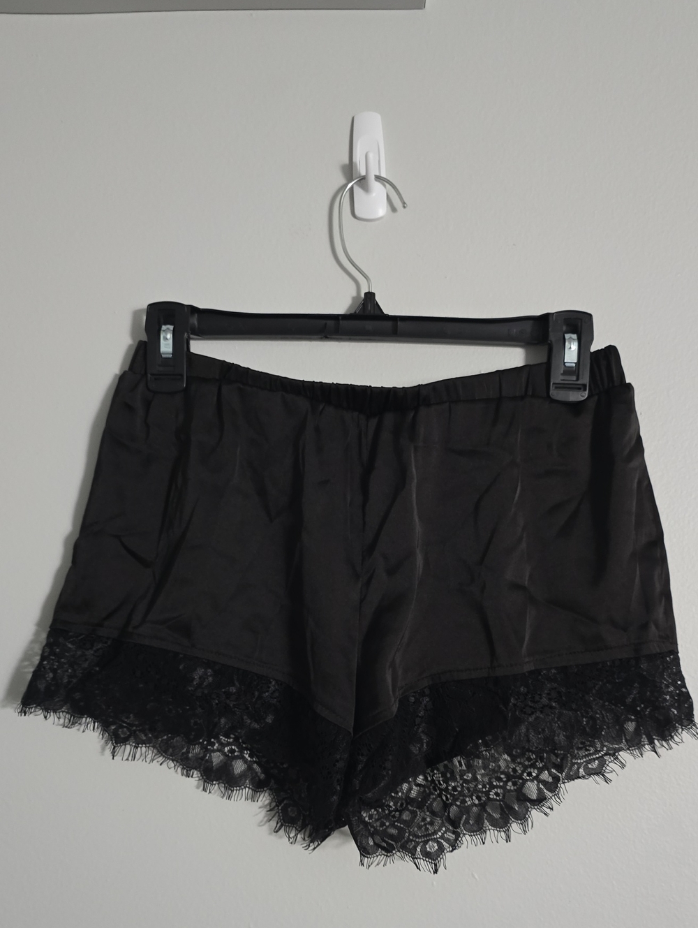 SHEIN Black Lace-Trim Sleep Shorts
